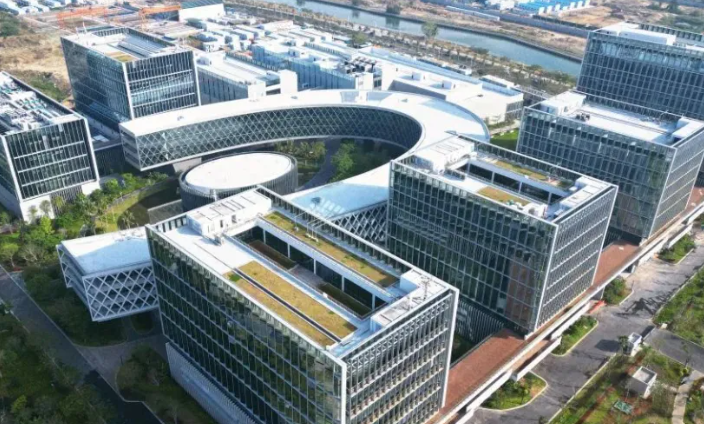 北大青鸟计算机培训2024年热门课程方向及行业就业前景分析